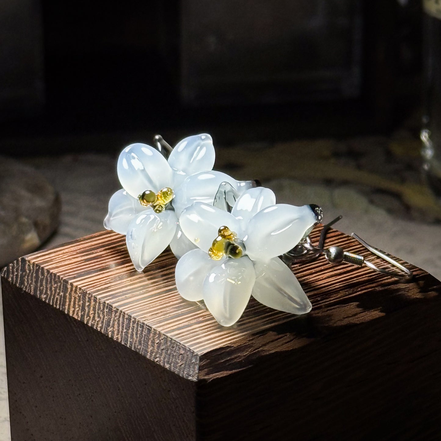 百合のピアス両耳用