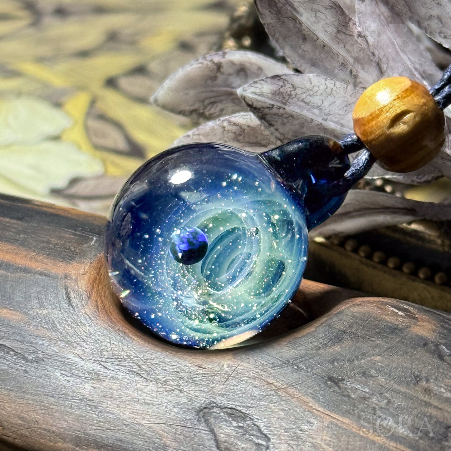 きらめきの宇宙ペンダント