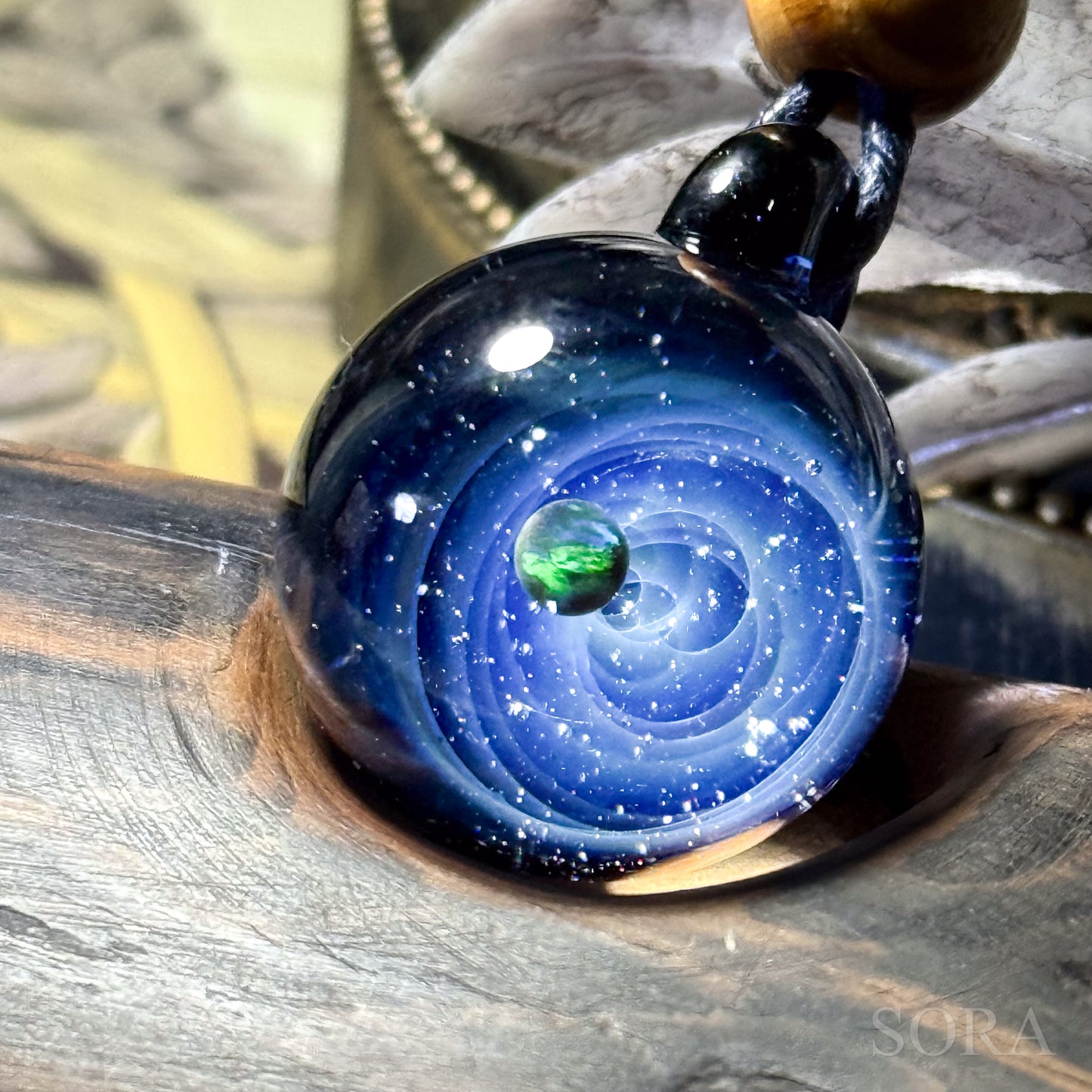 きらめきの宇宙ペンダント