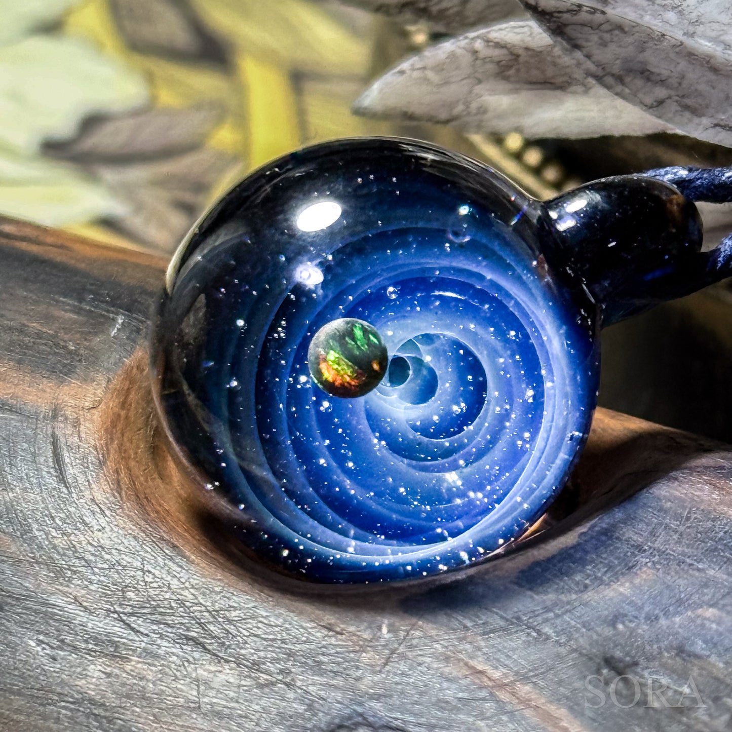 きらめきの宇宙ペンダント