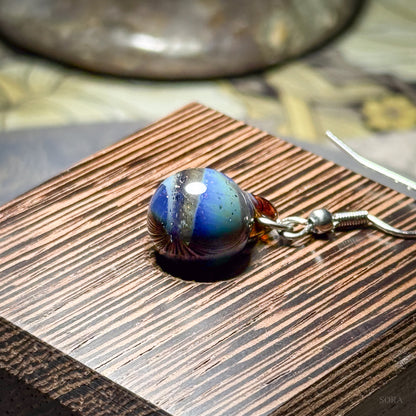 煌めきの宇宙ピアス　アシンメトリーピアス