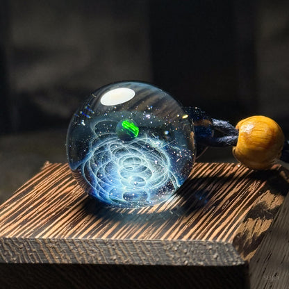 きらめきの宇宙ペンダント