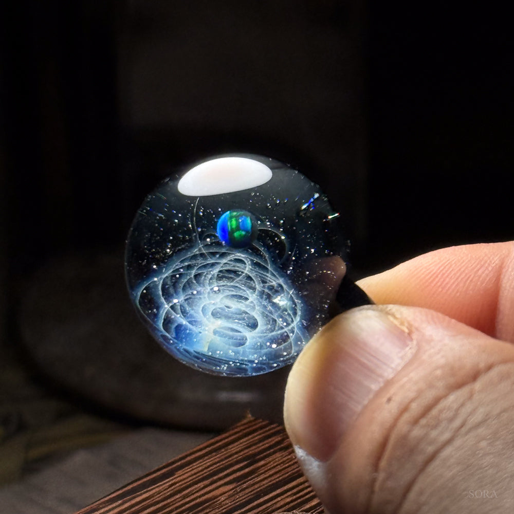 きらめきの宇宙ペンダント
