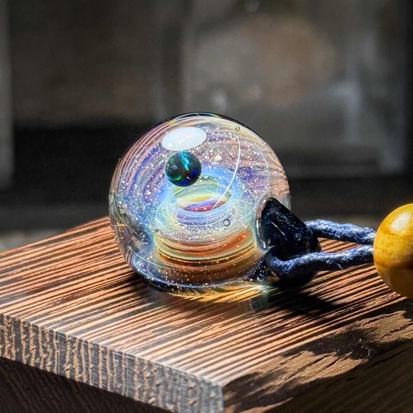 彩の宇宙ペンダント