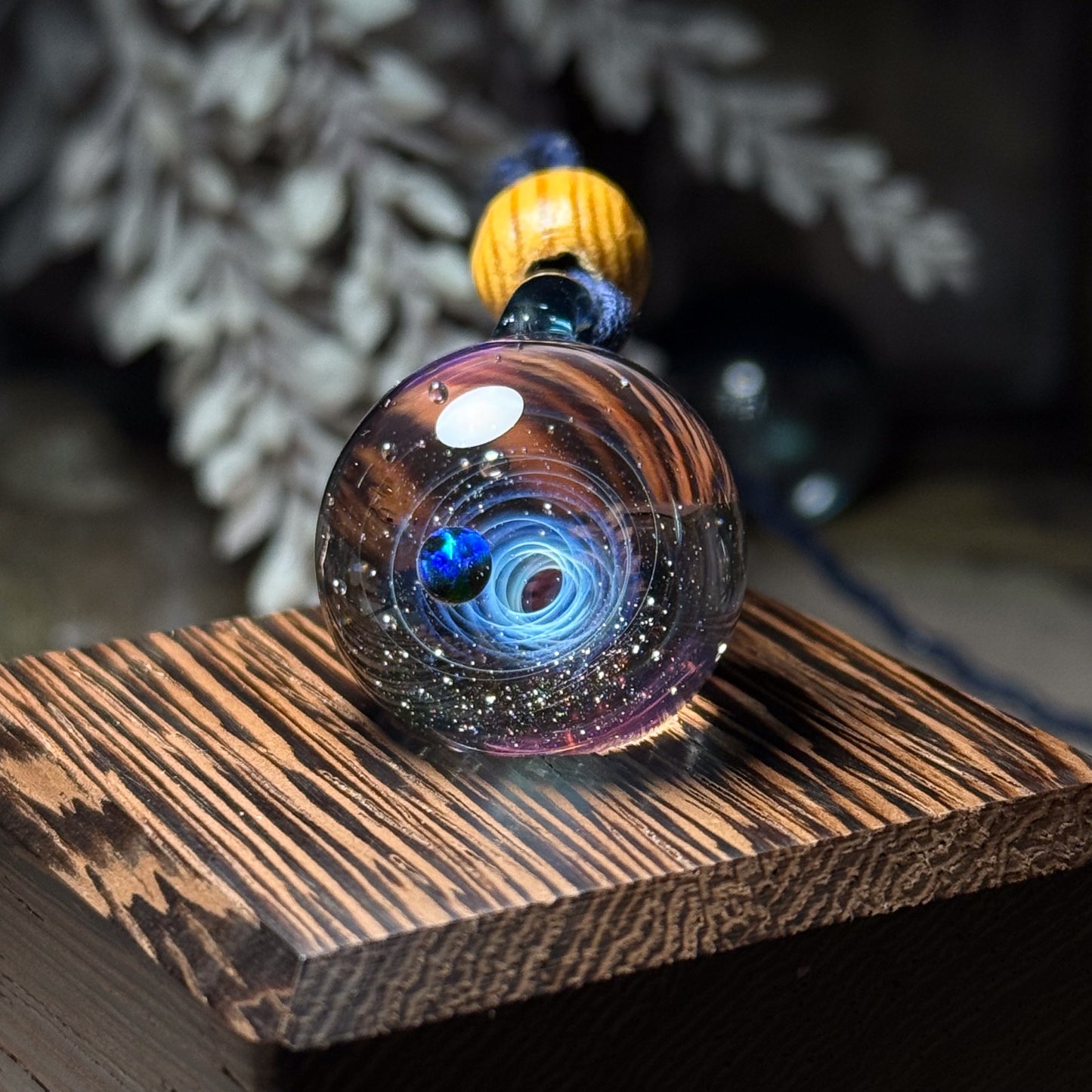 彩の宇宙ペンダント