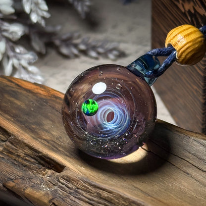 彩の宇宙ペンダント