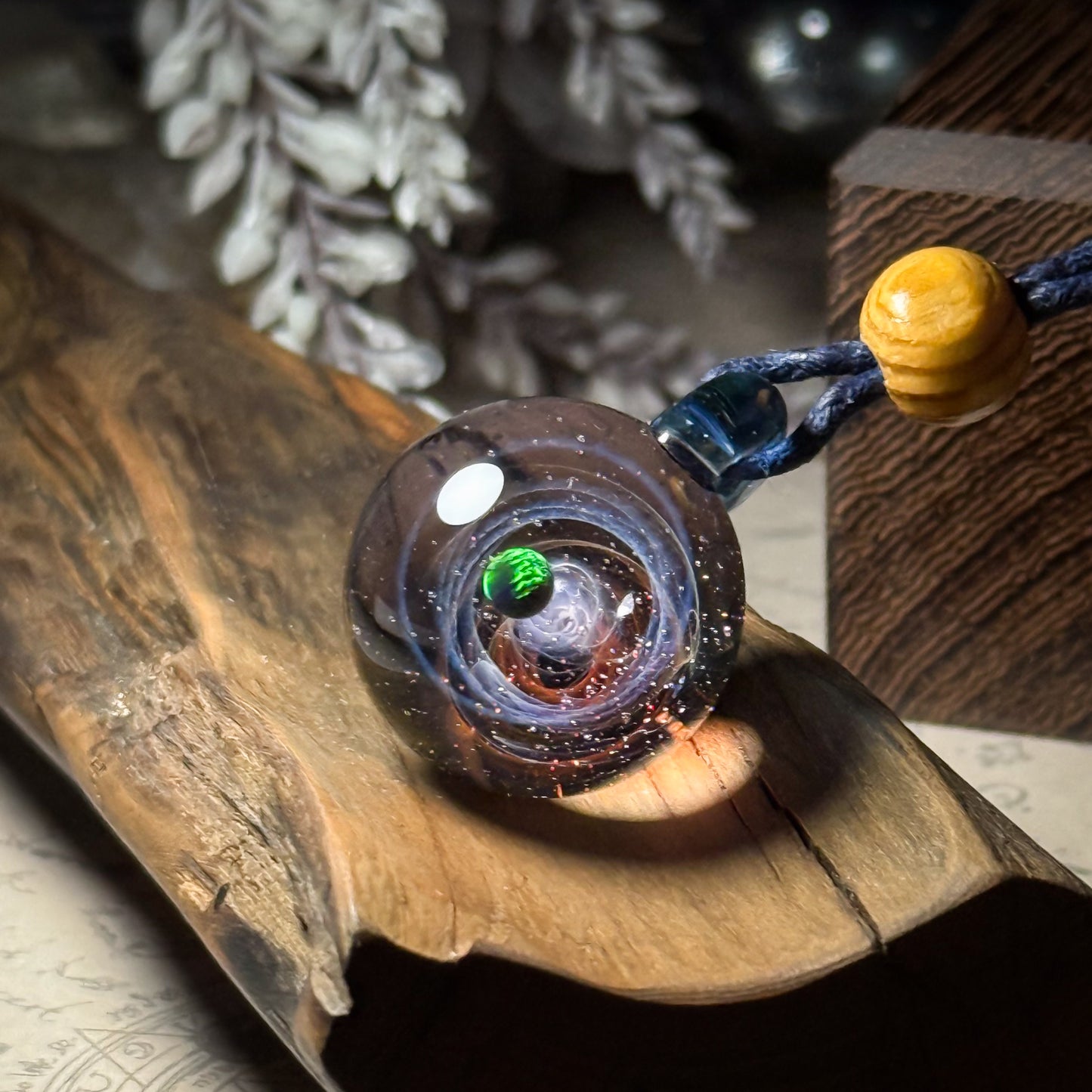 彩の宇宙ペンダント