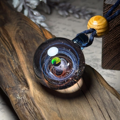 彩の宇宙ペンダント