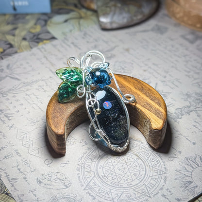 ワイヤーラッピングペンダント　Moonlight Beach Guardian　〜ウミガメ〜　＃26241