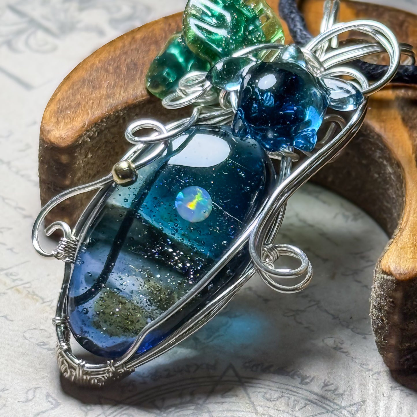 ワイヤーラッピングペンダント　Moonlight Beach Guardian　〜ウミガメ〜　＃26241