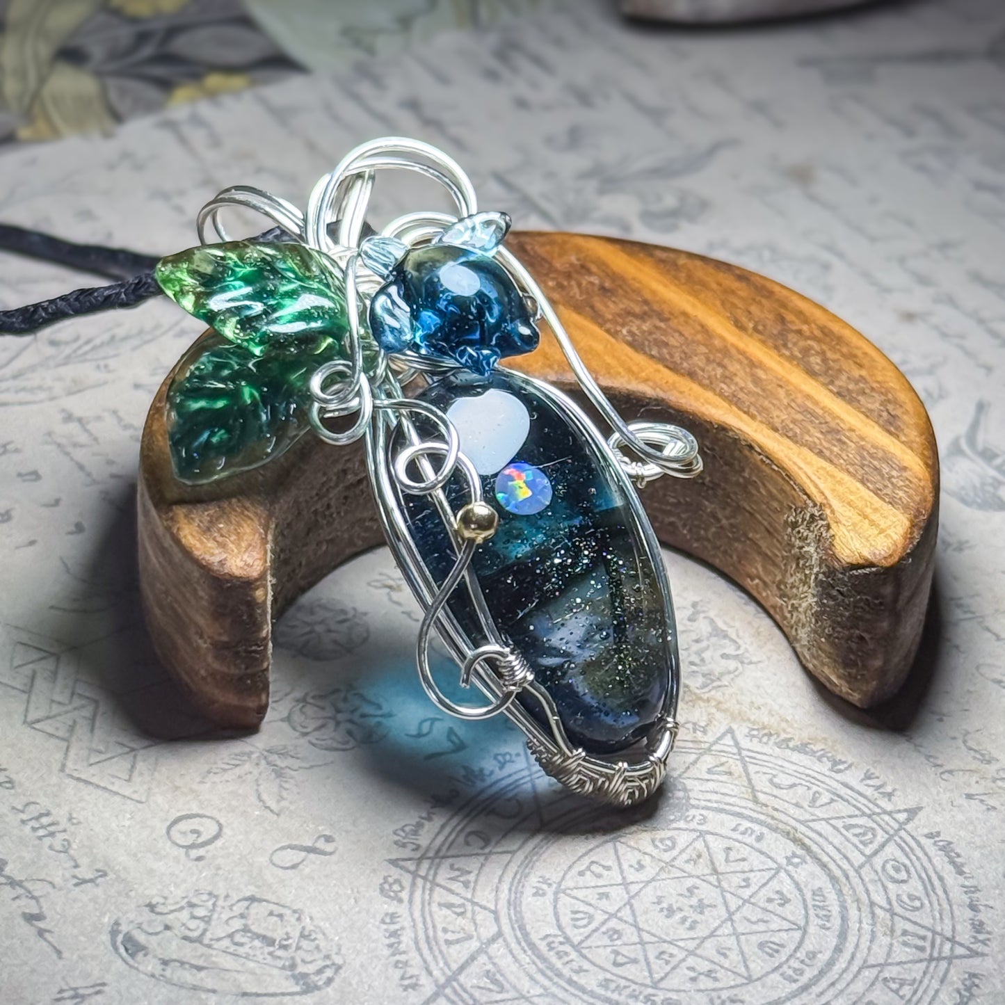 ワイヤーラッピングペンダント　Moonlight Beach Guardian　〜ウミガメ〜　＃26241