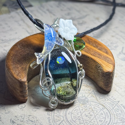 ワイヤーラッピングペンダント　Moonlight Beach Guardian　〜クジラ〜　＃26242