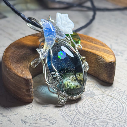 ワイヤーラッピングペンダント　Moonlight Beach Guardian　〜クジラ〜　＃26242