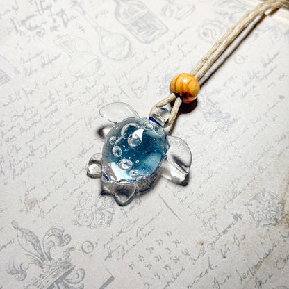 ウミガメのペンダント　水の輝き ＃4093