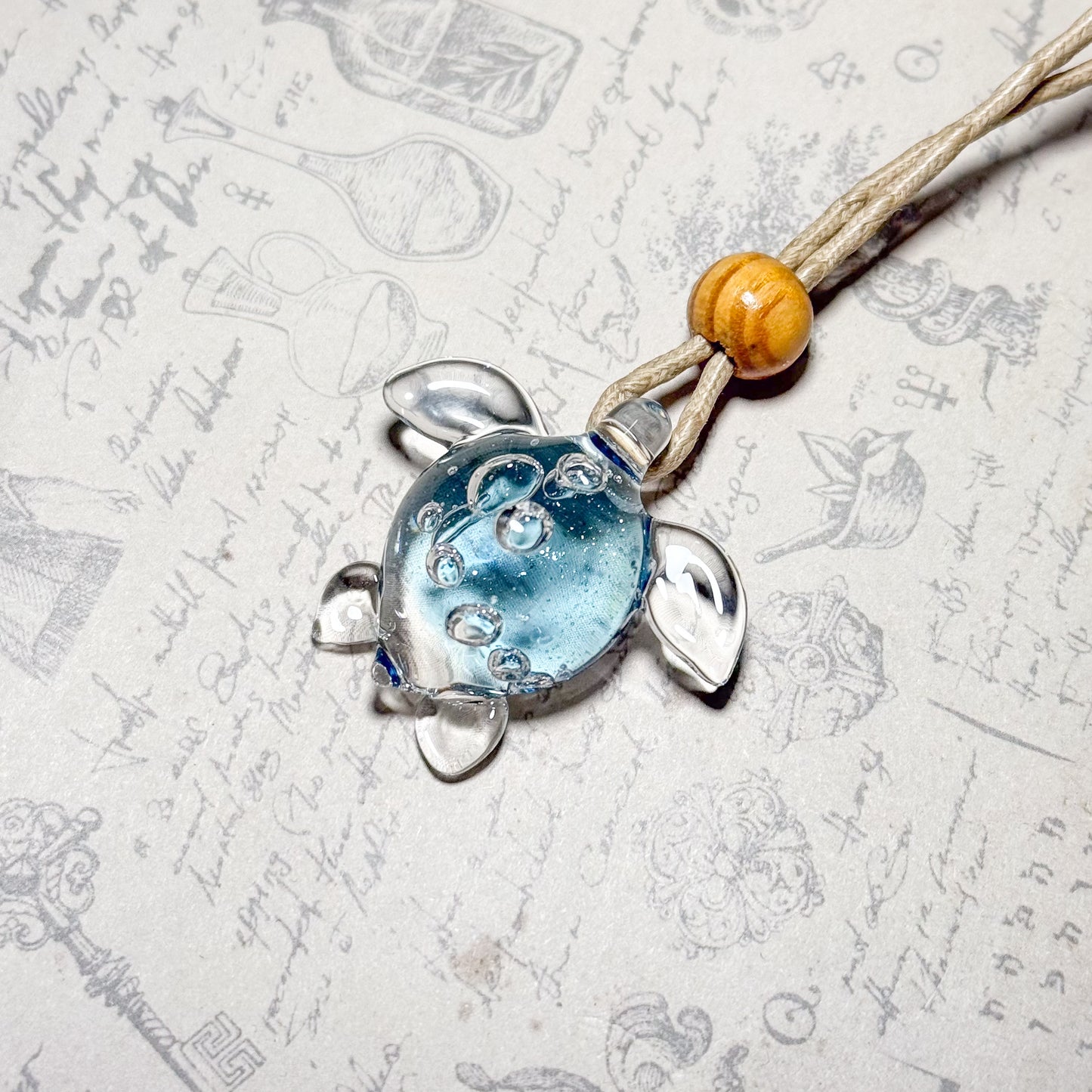 ウミガメのペンダント　水の輝き ＃4093