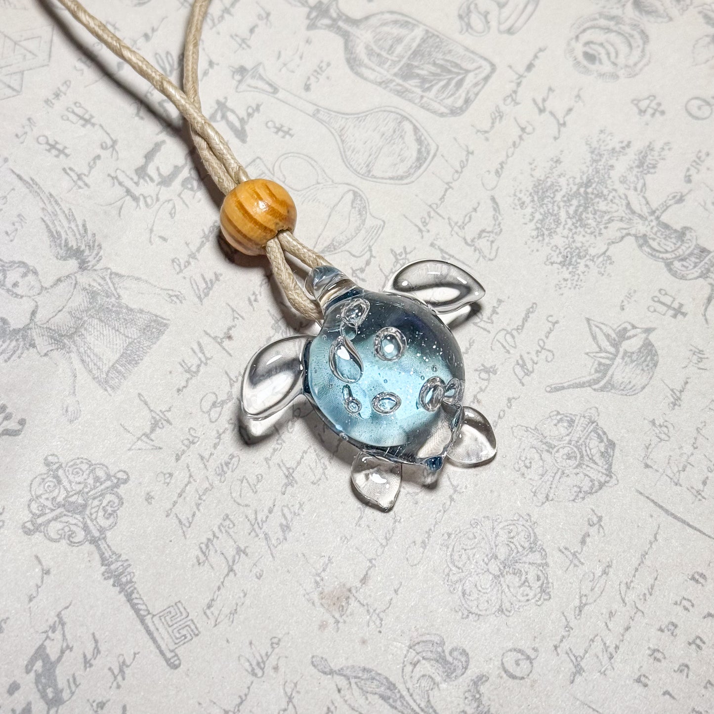 ウミガメのペンダント　水の輝き ＃4093