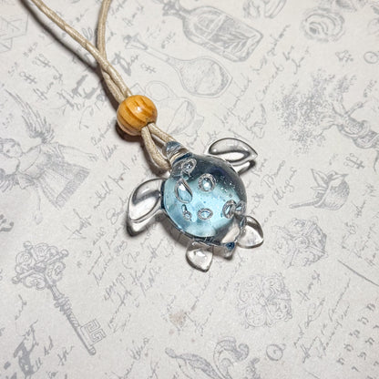 ウミガメのペンダント　水の輝き ＃4093