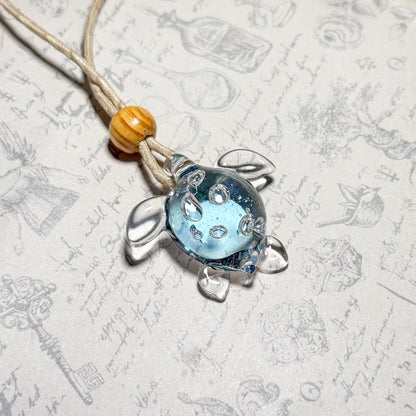 ウミガメのペンダント　水の輝き ＃4093