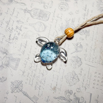 ウミガメのペンダント　水の輝き ＃4092