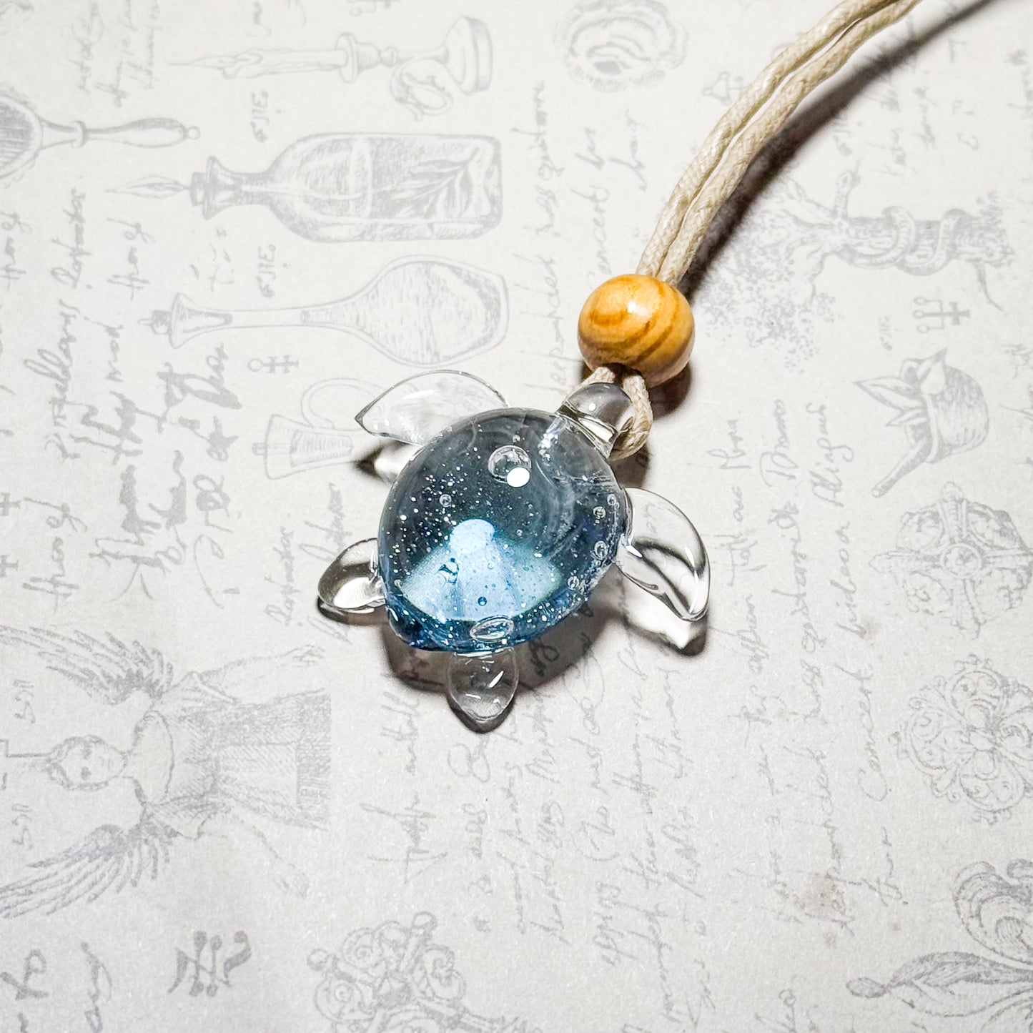 ウミガメのペンダント　水の輝き ＃4091